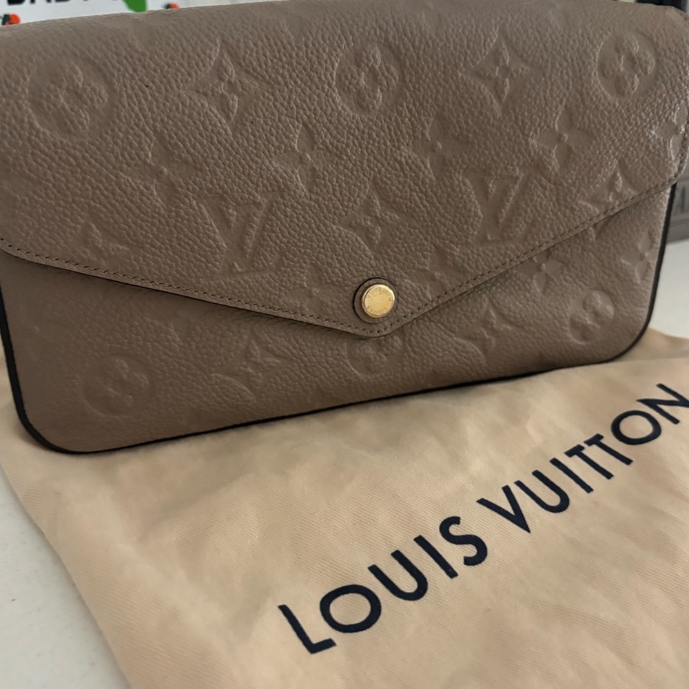 Louis Vuitton Pochette Felicie